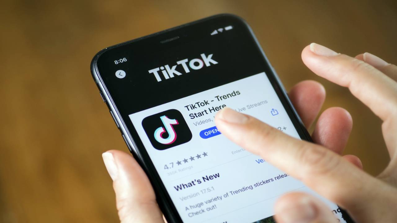 كيفية التسويق الفعّال عبر تيك توك: دليل شامل للعلامات التجارية