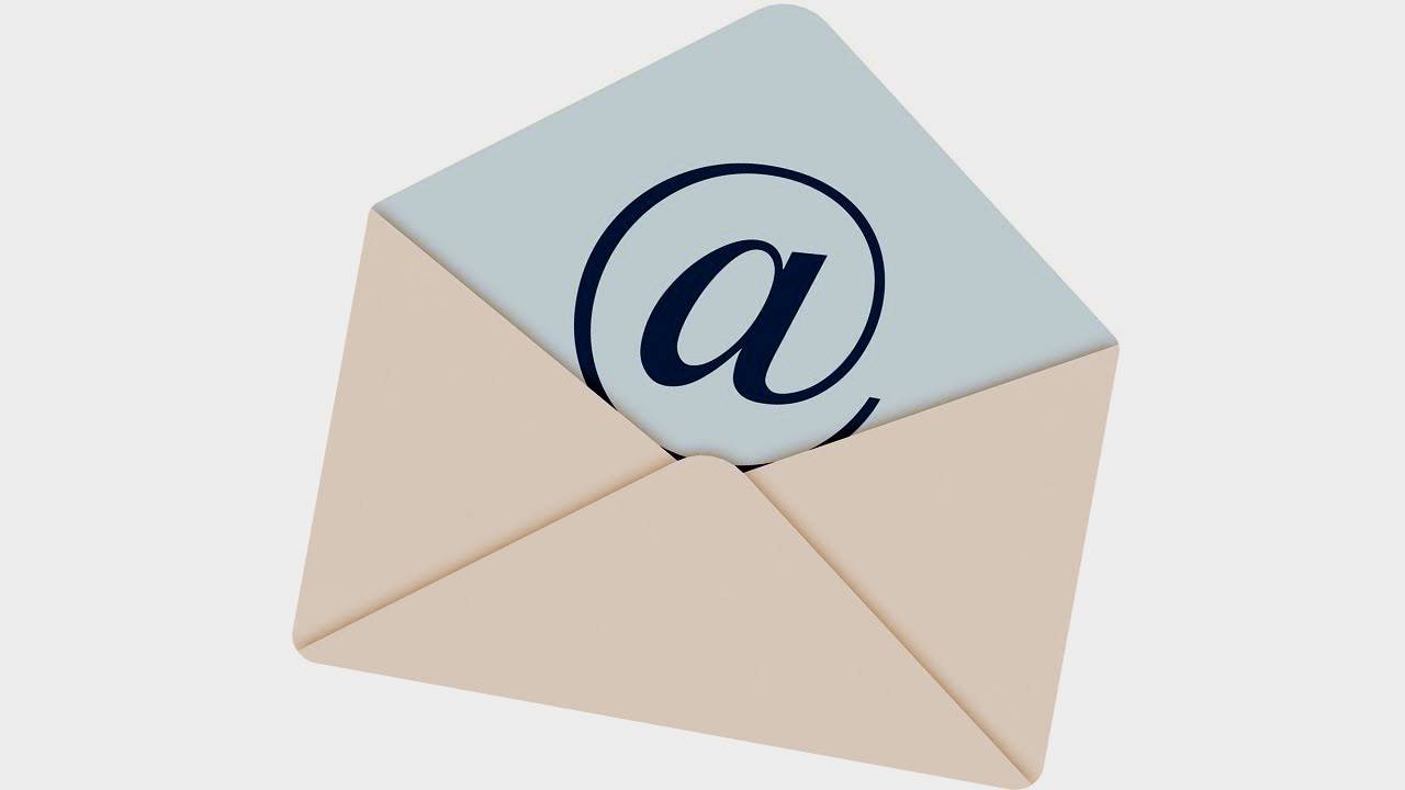 الإيميل: تعريفه، أنواعه، ومميزاته في التواصل الرقمي