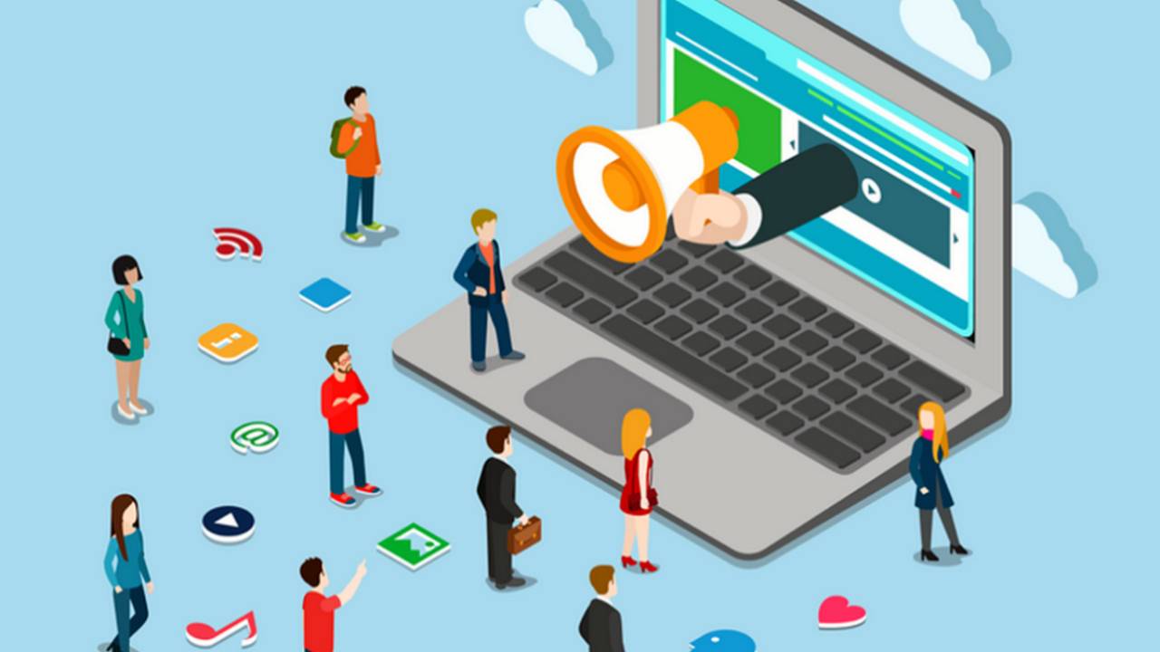 ما هو ولاء العملاء؟ 6 استراتيجيات لزيادة الولاء وزيادة المبيعات